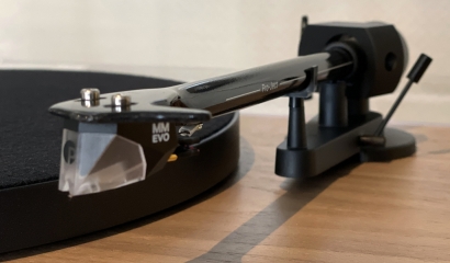 Pro-Ject Debut Carbon Evo 2